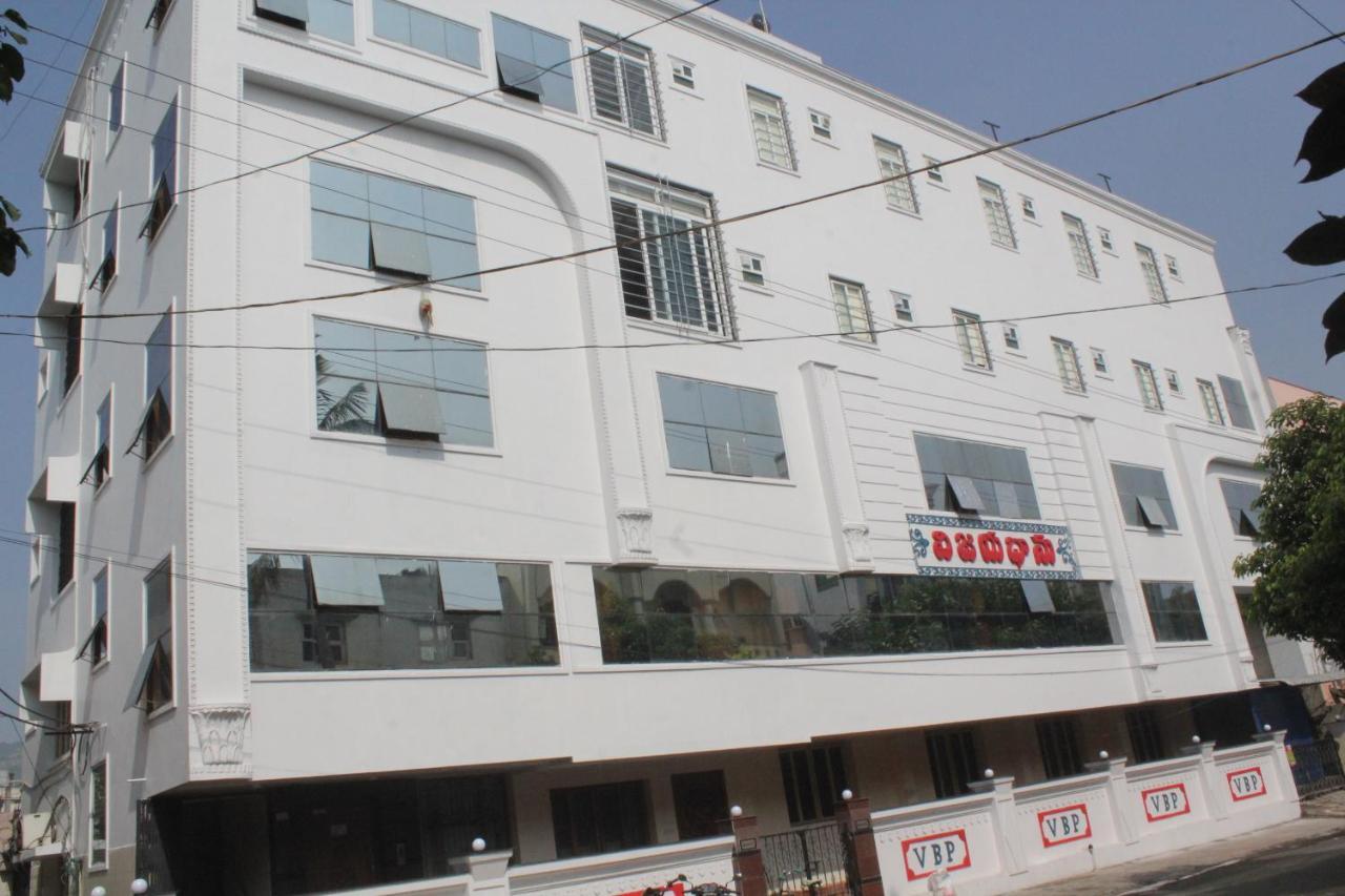 Hotel O Vb Grand Visakhapatnam Exterior foto